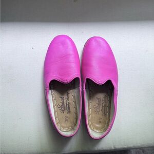 Sabah Pink Leather Slip-On Shoes, size 40